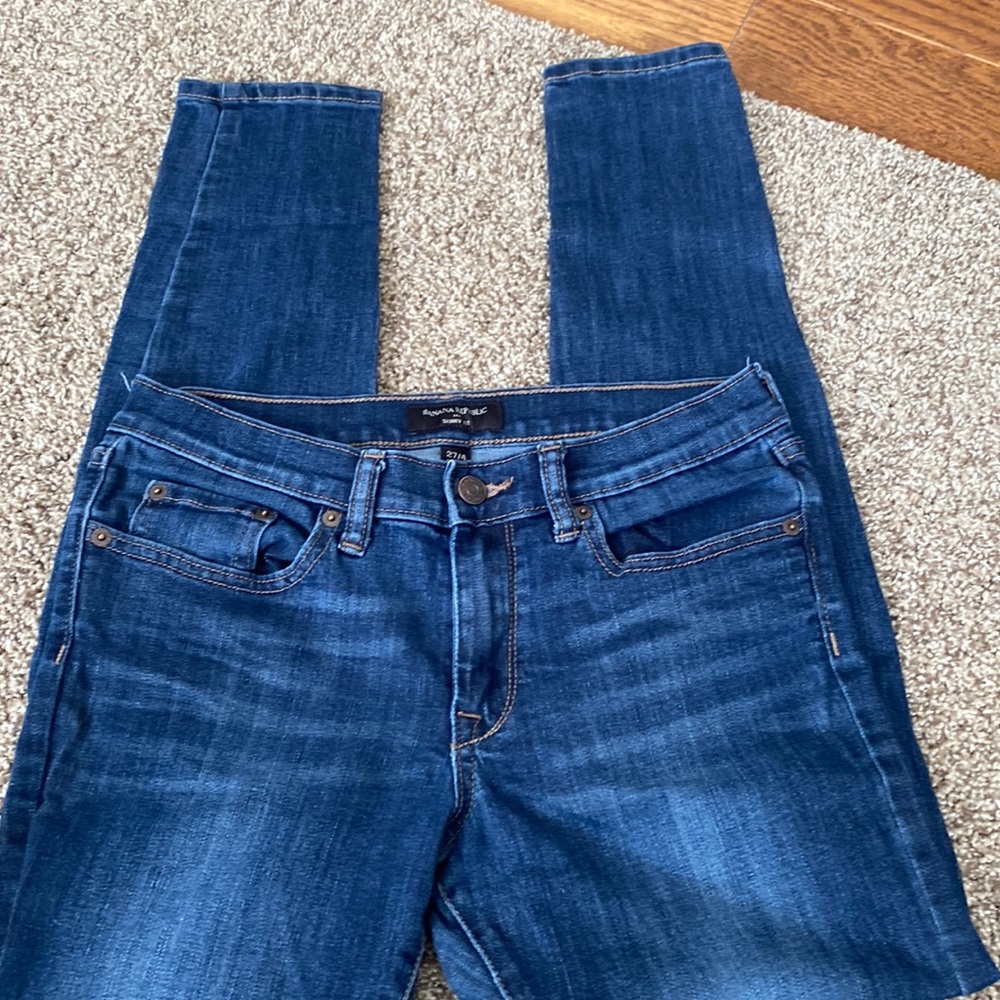 Size 27/4 Banana Republic skinny fit dark wash jeans